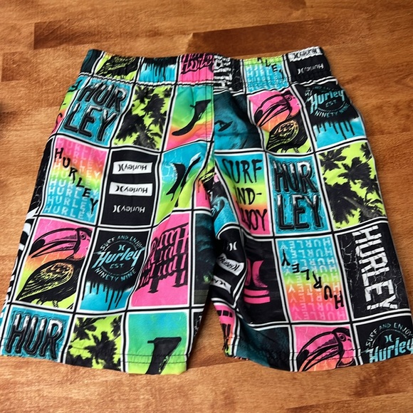NWOT Hurley Boys size 6 Swim trunks bundle - Picture 8 of 10